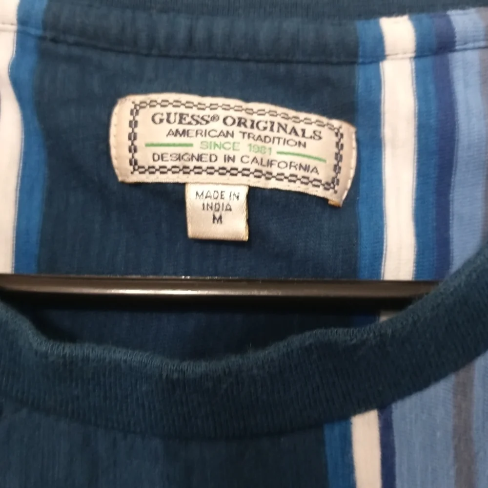 Guess Originals Blue white Striped Short Sleeve TShirt w Embroidered Logo M - Picture 3 of 5